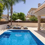 Villa Malama