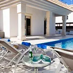 Villa Malama *