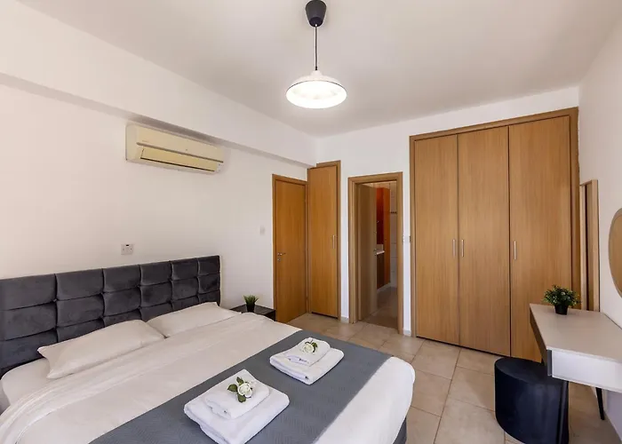 Malama Vila Paralimni